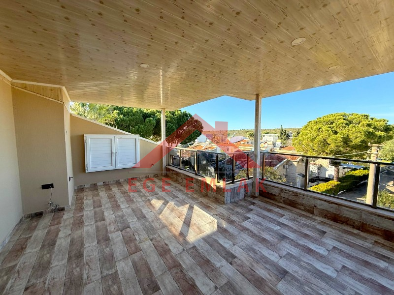 Didim'de Denize 300 Metre Mesafede Satılık Eşyalı Yazlık