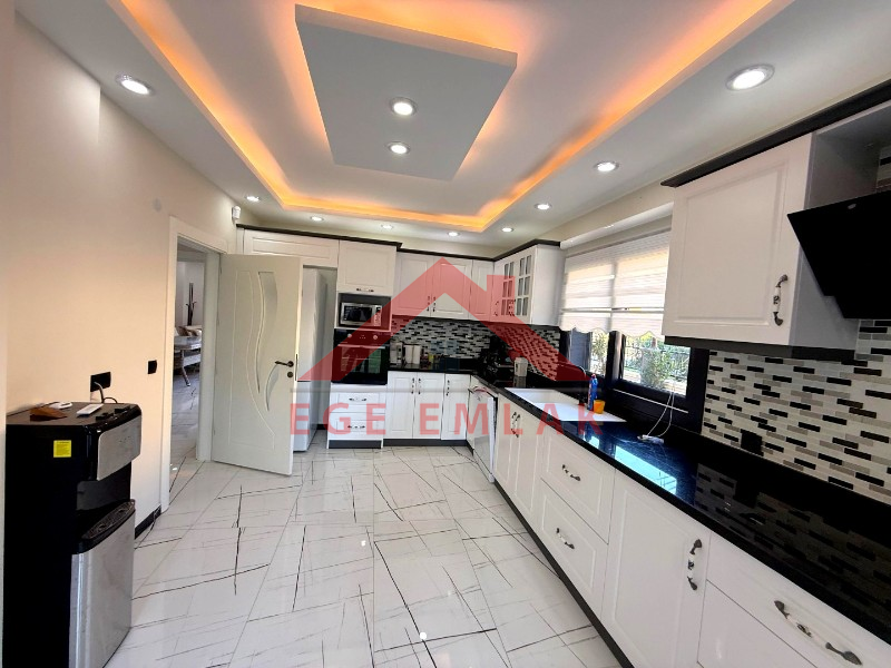 Didim'de Denize 300 Metre Mesafede Satılık Eşyalı Yazlık