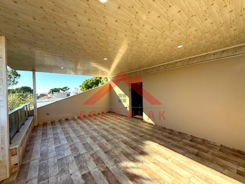 Didim'de Denize 300 Metre Mesafede Satılık Eşyalı Yazlık