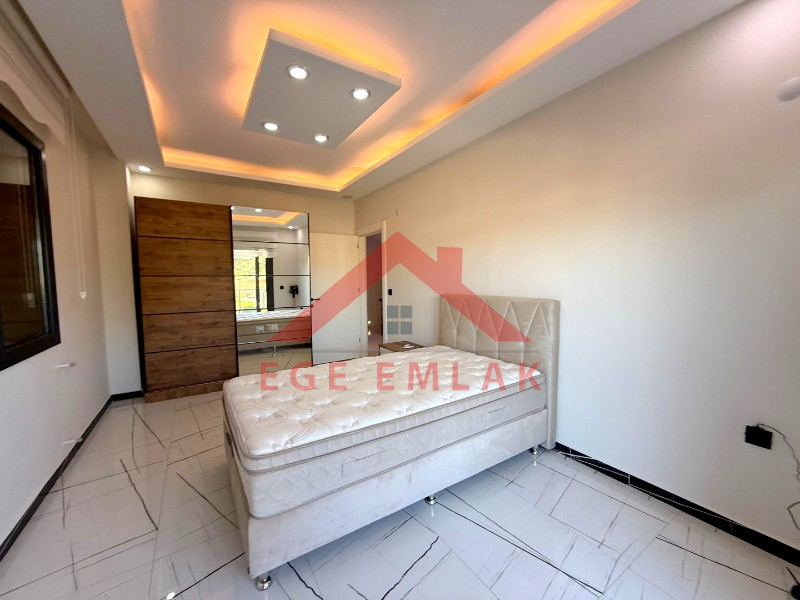 Didim'de Denize 300 Metre Mesafede Satılık Eşyalı Yazlık