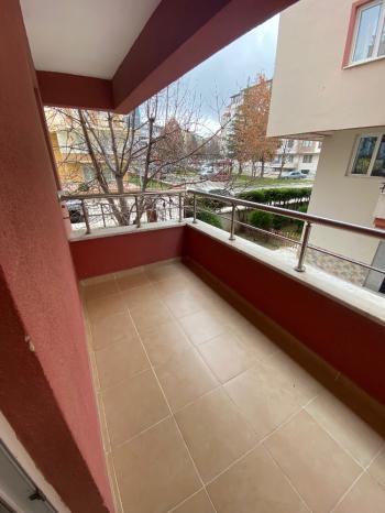 GÜVENAY - ÇORUM ÜÇTUTLAR F. SULTAN MEHMET OKULU YANI SATILIK DAİRE