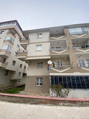 Güvenay - Çorum Tekcevizde 19 Mayıs Okuluna Yakın 2+1