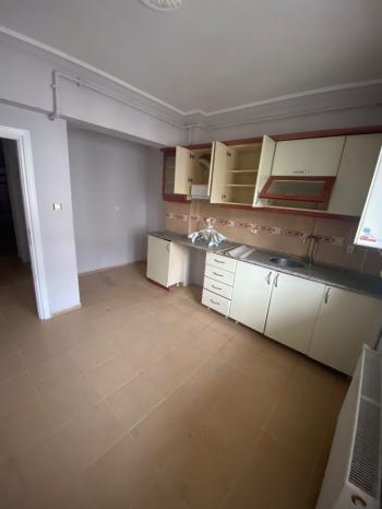 Güvenay - Çorum Tekcevizde 19 Mayıs Okuluna Yakın 2+1