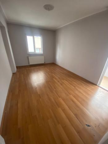 Güvenay - Çorum Tekcevizde 19 Mayıs Okuluna Yakın 2+1