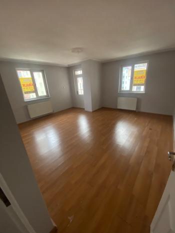 Güvenay - Çorum Tekcevizde 19 Mayıs Okuluna Yakın 2+1