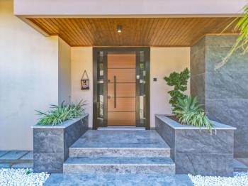 Kıbrıs Girne Çatalköy Bölgesinde Özel Yüzme Havuzlu 4+1 Lüks Modern Satılık Villalar