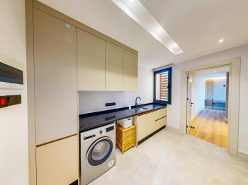 Kıbrıs Girne Çatalköy Bölgesinde Özel Yüzme Havuzlu 4+1 Lüks Modern Satılık Villalar