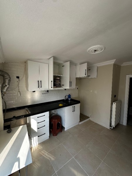 Akşemsettin Metro’ya 3 Dk 1+1 Çatı Katı Kiralık Daire