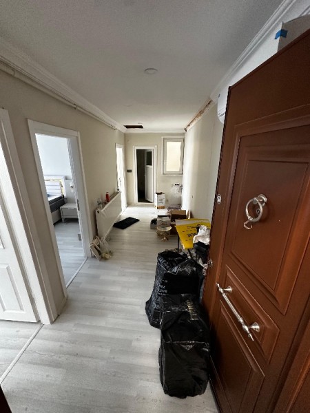 Akşemsettin Metro’ya 3 Dk 1+1 Çatı Katı Kiralık Daire