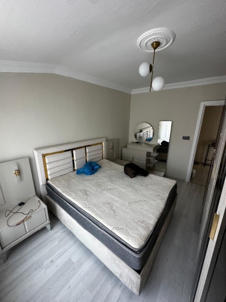 Akşemsettin Metro’ya 3 Dk 1+1 Çatı Katı Kiralık Daire