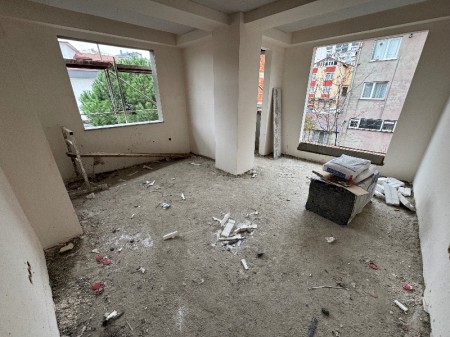 Çırçır'da 2+1 Arakat Asansörlü Sıfır Bina'da Satılık Daire
