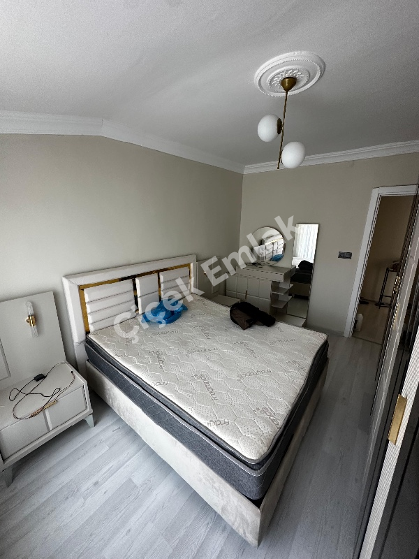 Akşemsettin Metro’ya 3 Dk 1+1 Çatı Katı Kiralık Daire