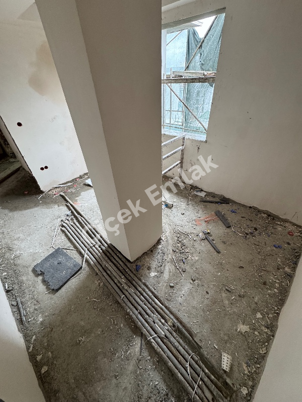 Çırçır'da 2+1 Arakat Asansörlü Sıfır Bina'da Satılık Daire