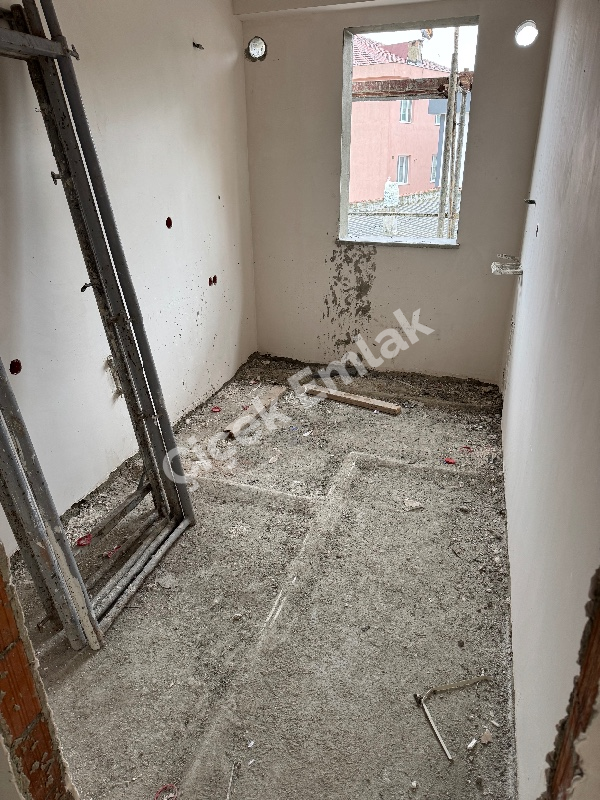 Çırçır'da 2+1 Arakat Asansörlü Sıfır Bina'da Satılık Daire