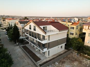  ALTINKUM’DA DENİZE YÜRÜME MESAFESİNDE SIFIR 2+1 DAİRE!