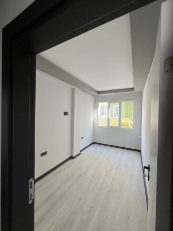  ALTINKUM’DA DENİZE YÜRÜME MESAFESİNDE SIFIR 2+1 DAİRE!