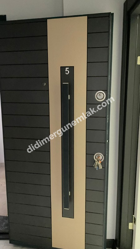  ALTINKUM’DA DENİZE YÜRÜME MESAFESİNDE SIFIR 2+1 DAİRE!