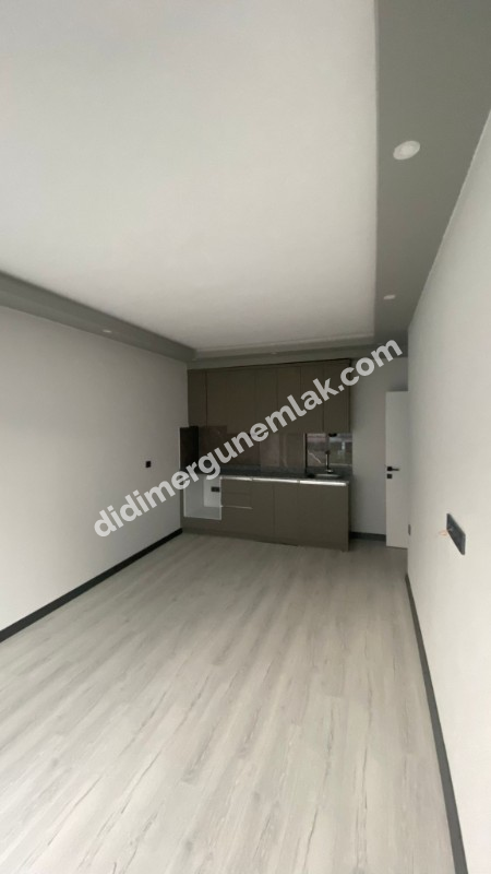  ALTINKUM’DA DENİZE YÜRÜME MESAFESİNDE SIFIR 2+1 DAİRE!