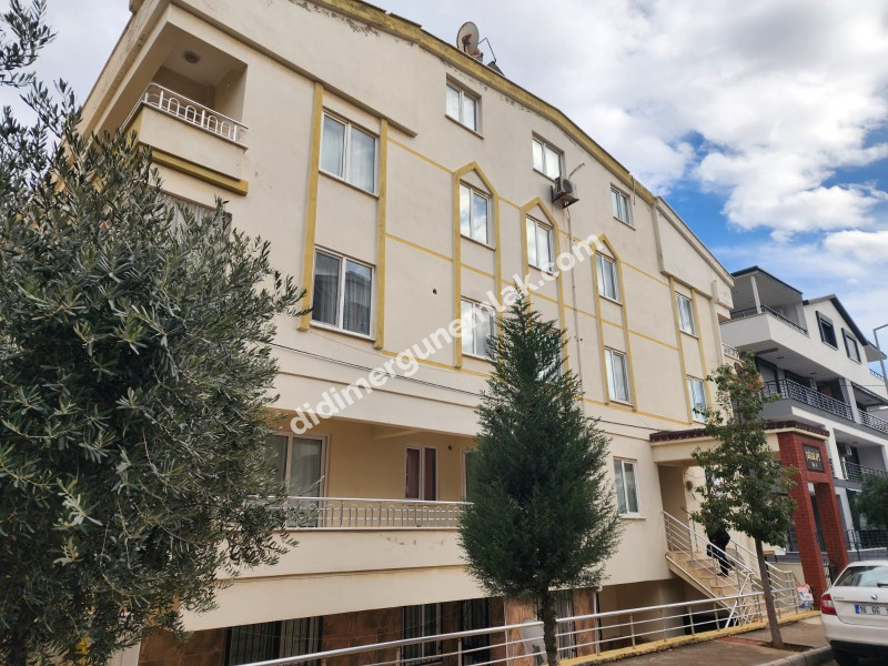 DİDİM ALTINKUM MAHALLESİ – AVCILAR ÇUKURU AMERİKAN KÜLTÜR KOLEJİ MEVKİİNDE SATILIK 2+1 DAİRE