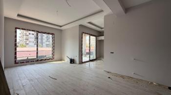 Elmas’tan 75.Yıl’da Hem Yatırıma Hem Oturuma Uygun Fırsat 2+1