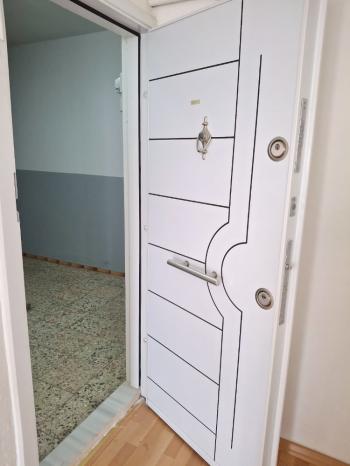 GÜVENAY - ÇORUM GÜLABİBEY ATA CADDESİ ÜZERİ SATILIK 2+1 DAİRE