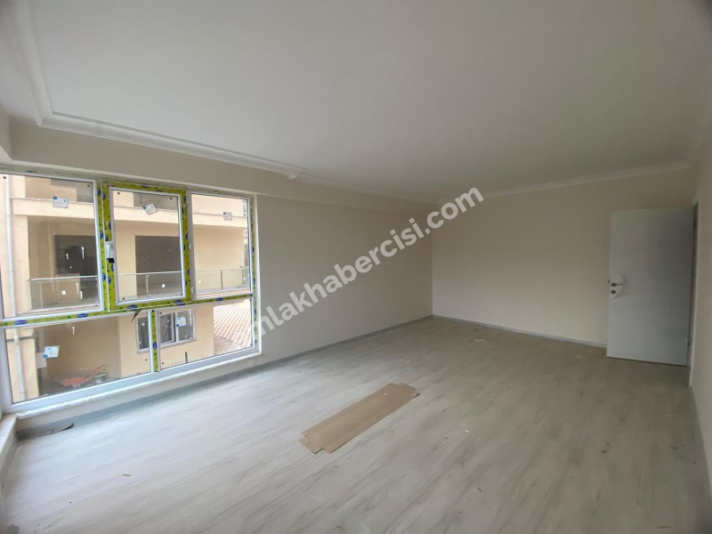 MUDANYA HALİTPAŞA 'da SATILIK 100 M2 AYRI MUTFAKLI DENİZ GÖRÜR SIFIR 2+1 DAİRE