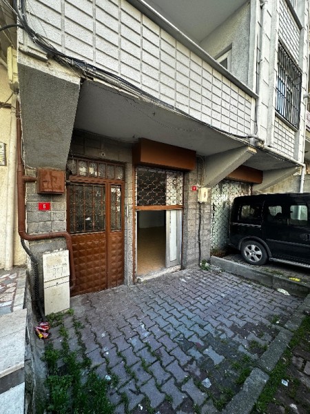 Yeşilpınar'da 50 m2 Wc'li Kiralık İşyeri