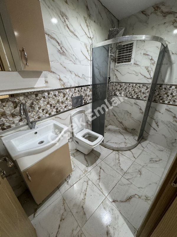 Çırçır’da Asansörlü 4+1 Yeni Kiralık Dubleks