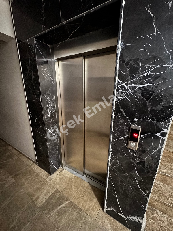 Çırçır’da Asansörlü 4+1 Yeni Kiralık Dubleks