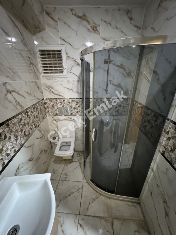 Çırçır’da Asansörlü 4+1 Yeni Kiralık Dubleks