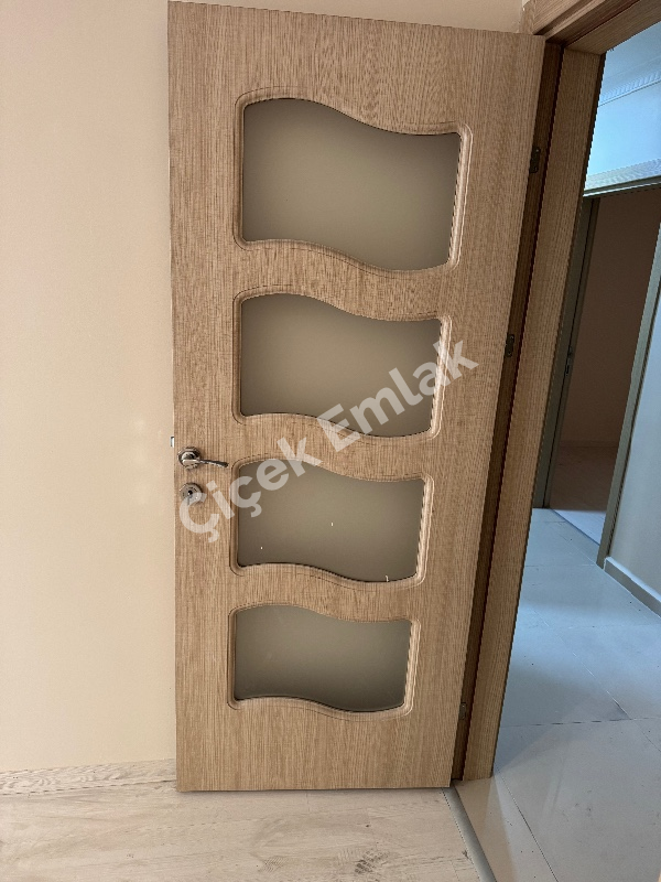 Çırçır’da Asansörlü 4+1 Yeni Kiralık Dubleks