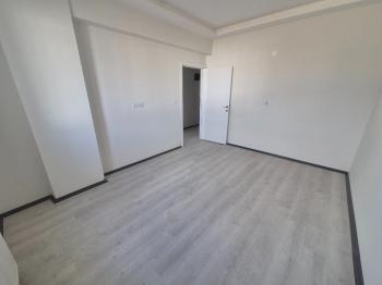 Güvenay - Çorum Çepni Mahallesi Fen Lisesi Bölgesi 3+1 Sıfır Daire