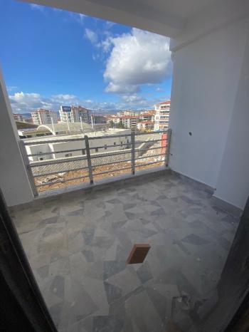 GÜVENAY - ÇORUM KALE BEST BENZİNLİK CİVARI 3+1 SATILIK DAİRE 