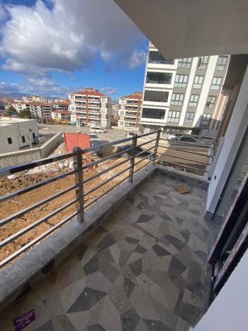 GÜVENAY - ÇORUM KALE BEST BENZİNLİK CİVARI 3+1 SATILIK DAİRE 