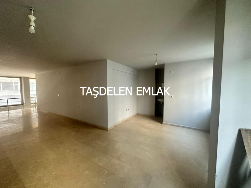YENİMAHALLE İSTANBUL CADDESİNE CEPHE İŞYERİ