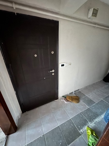 Çırçır Metro’ya 2 Dk 2+1 Arakat Balkonlu Kiralık Daire