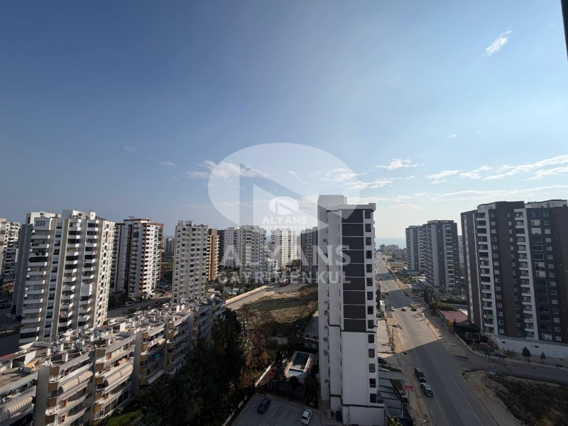 ALYANS'TAN YAŞAMAKTAN KEYİF ALACAĞINIZ LÜKS SİTE İÇERİSİNDE 1+1