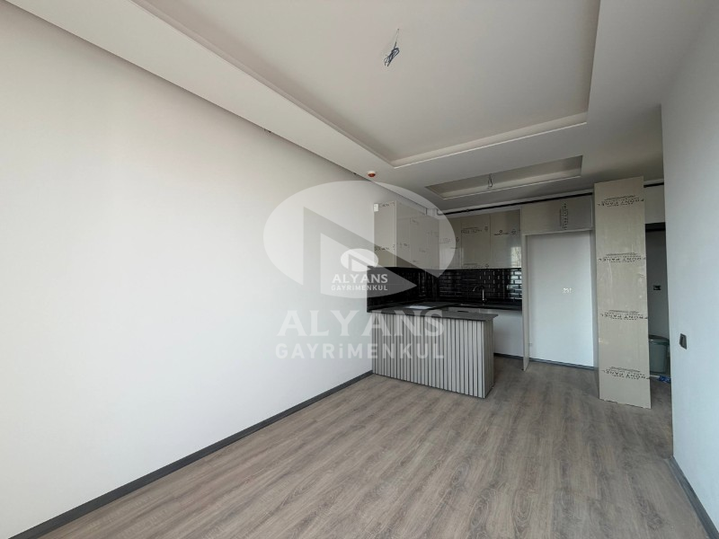 ALYANS'TAN YAŞAMAKTAN KEYİF ALACAĞINIZ LÜKS SİTE İÇERİSİNDE 1+1