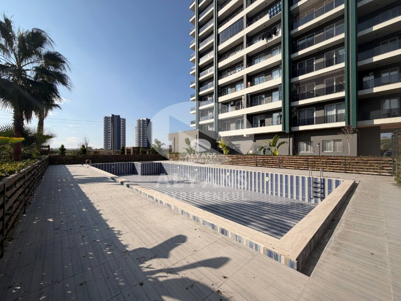 ALYANS'TAN YAŞAMAKTAN KEYİF ALACAĞINIZ LÜKS SİTE İÇERİSİNDE 1+1