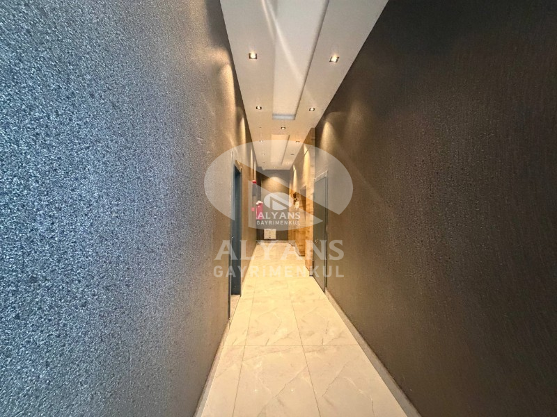 ALYANS'TAN YAŞAMAKTAN KEYİF ALACAĞINIZ LÜKS SİTE İÇERİSİNDE 1+1