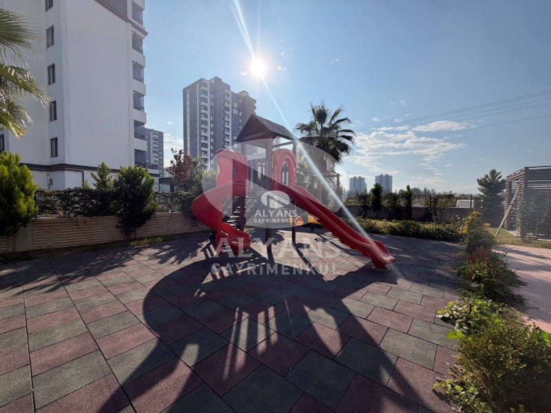 ALYANS'TAN YAŞAMAKTAN KEYİF ALACAĞINIZ LÜKS SİTE İÇERİSİNDE 1+1