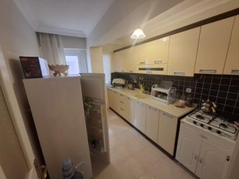 EFELER MAHALLESİ’NDE MERKEZİ KONUMDA SATILIK FULL EŞYALI 2+1 DAİRE