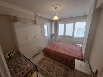 EFELER MAHALLESİ’NDE MERKEZİ KONUMDA SATILIK FULL EŞYALI 2+1 DAİRE