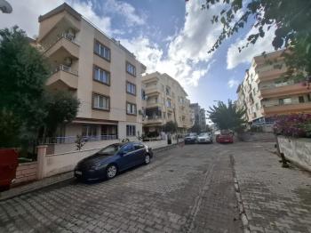 EFELER MAHALLESİ’NDE MERKEZİ KONUMDA SATILIK FULL EŞYALI 2+1 DAİRE