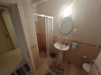 EFELER MAHALLESİ’NDE MERKEZİ KONUMDA SATILIK FULL EŞYALI 2+1 DAİRE