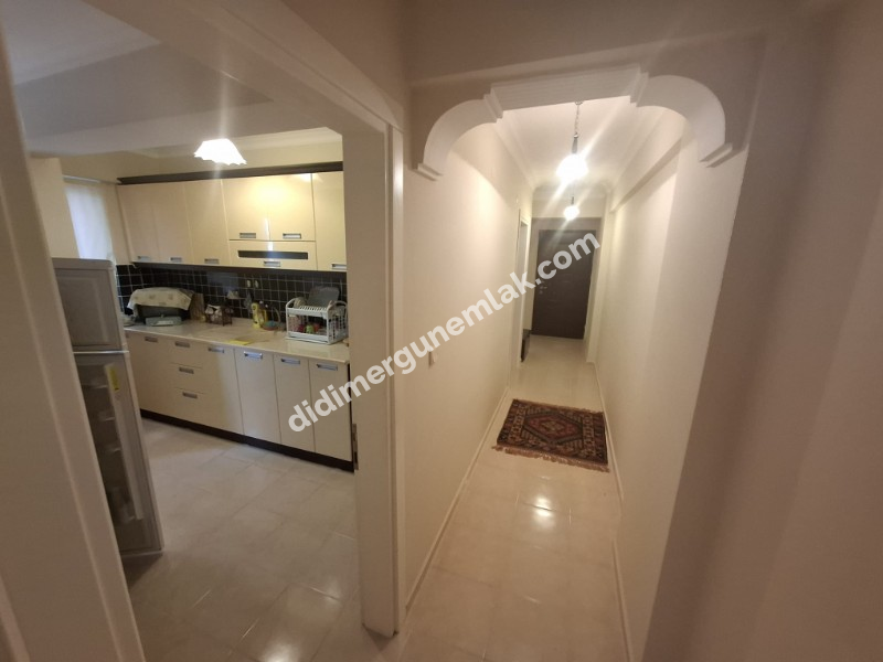 EFELER MAHALLESİ’NDE MERKEZİ KONUMDA SATILIK FULL EŞYALI 2+1 DAİRE