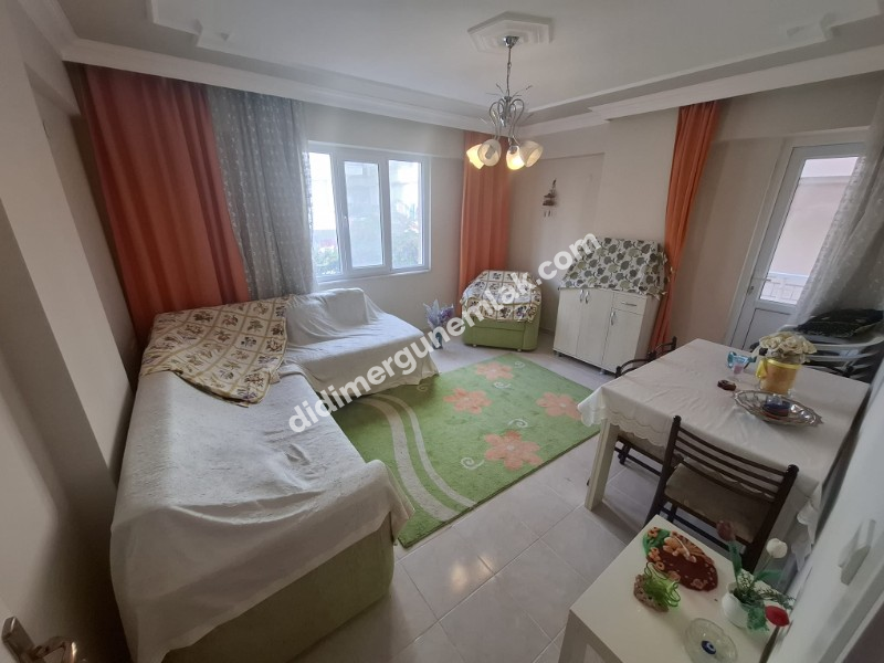 EFELER MAHALLESİ’NDE MERKEZİ KONUMDA SATILIK FULL EŞYALI 2+1 DAİRE