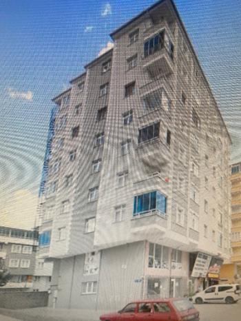 GÜVENAY - ÇORUM BAHÇELİEVLER BAHABEY CADDESİ ÜZERİ 3+1  SATILIK DAİRE 