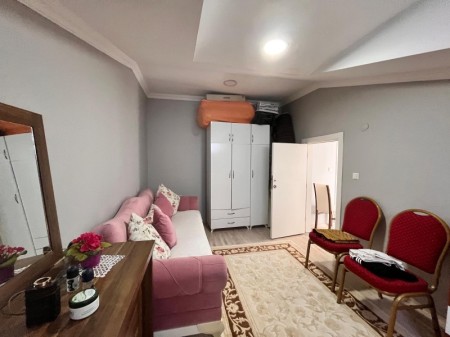 Çırçır'da Cadde'de Otoparklı Asansörlü Bina'da 3+1 Satılık Dubleks