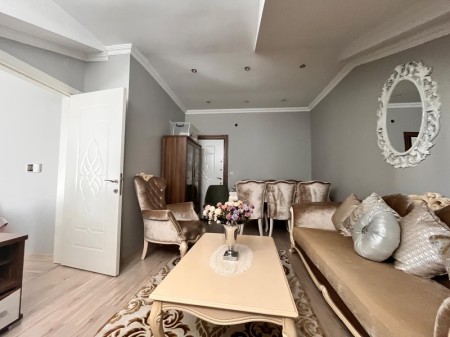 Çırçır'da Cadde'de Otoparklı Asansörlü Bina'da 3+1 Satılık Dubleks